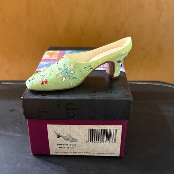 Just The Right Shoe Green Embroidered Heels - Picture 2 of 5